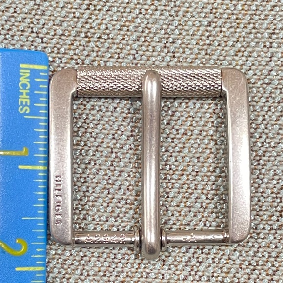 Tommy Hilfiger Belt Buckle - Picture 9 of 9